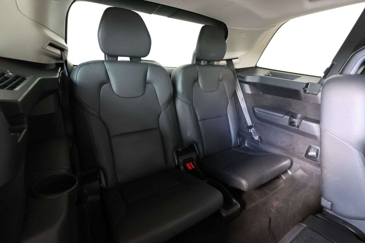 2023 VOLVO XC90 2023 VOLVO XC90