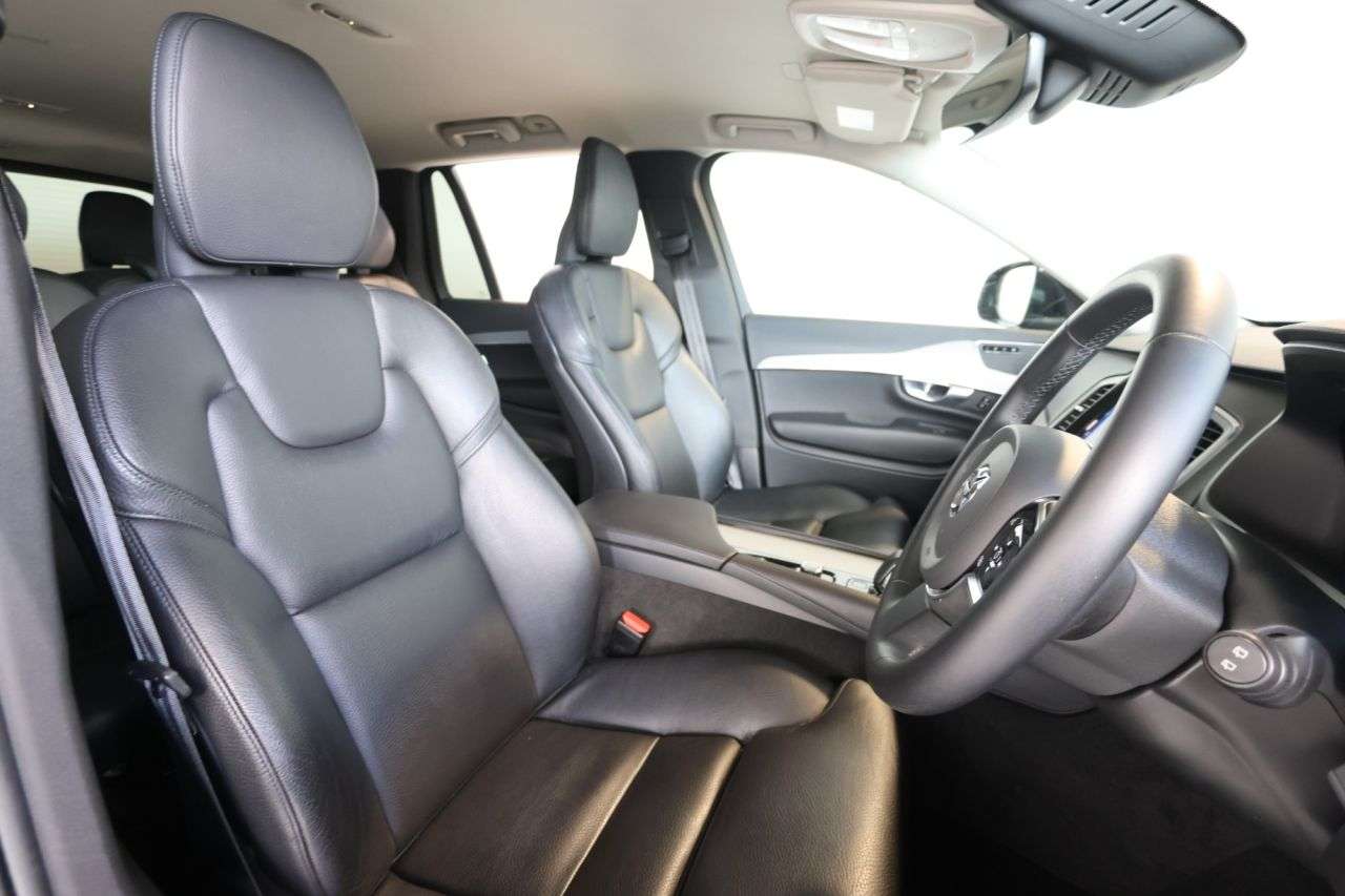 2023 VOLVO XC90 2023 VOLVO XC90