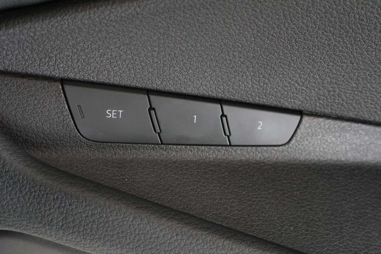 2021 AUDI E-TRON 2021 AUDI E-TRON