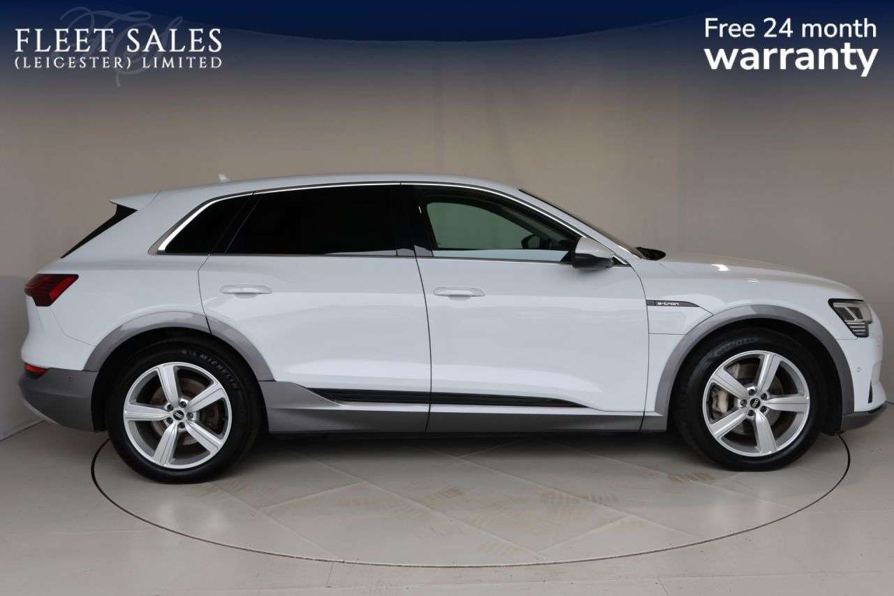 A 2021 AUDI E-TRON 55 Technik SUV 5dr Electric Auto quattro 95kWh (408 ps) APPLE CAR PLAY + FU A 2021 AUDI E-TRON 55 Technik SUV 5dr Electric Auto quattro 95kWh (408 ps) APPLE CAR PLAY + FU