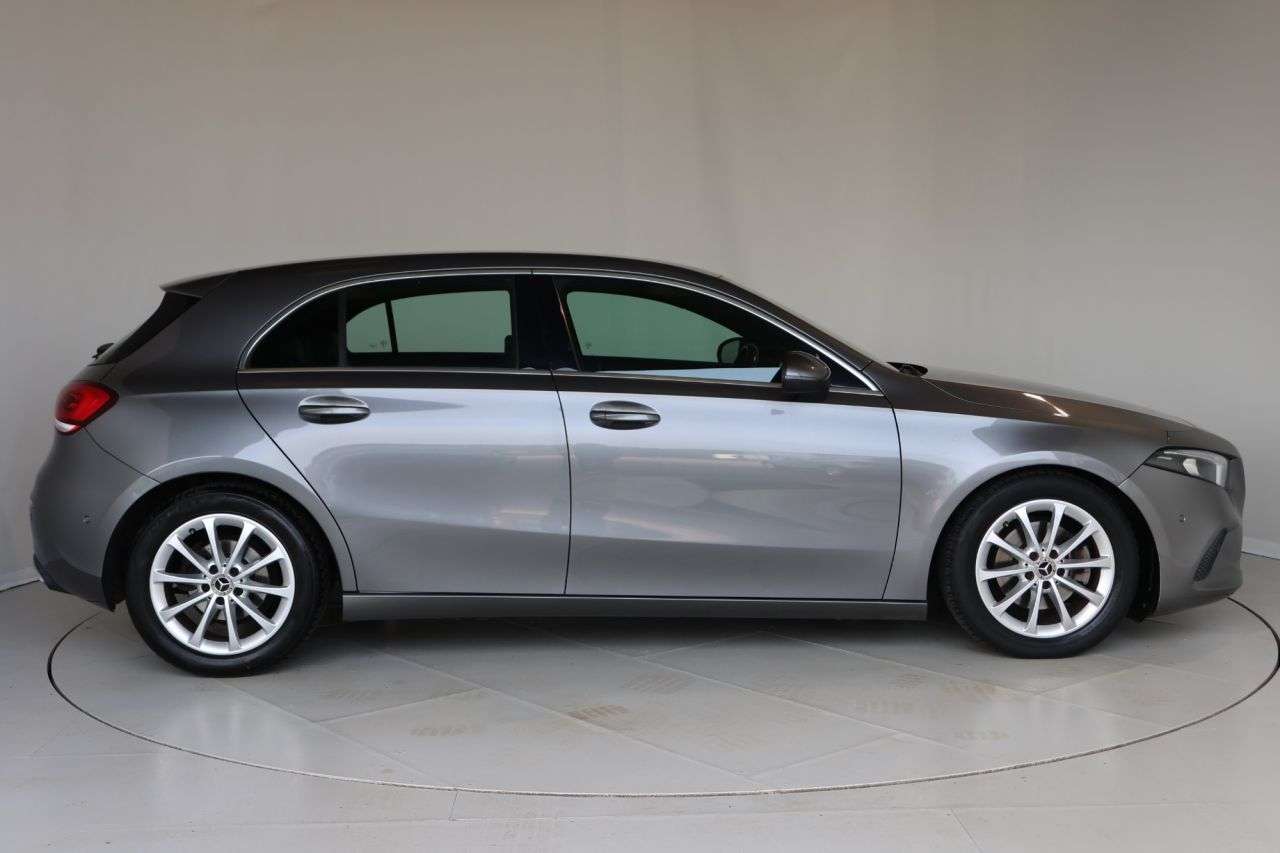 A 2020 MERCEDES-BENZ A CLASS 2.0 A200d Sport (Executive) Hatchback 5dr Diesel 8G-DCT Euro 6 (s/s) (150 p A 2020 MERCEDES-BENZ A CLASS 2.0 A200d Sport (Executive) Hatchback 5dr Diesel 8G-DCT Euro 6 (s/s) (150 p