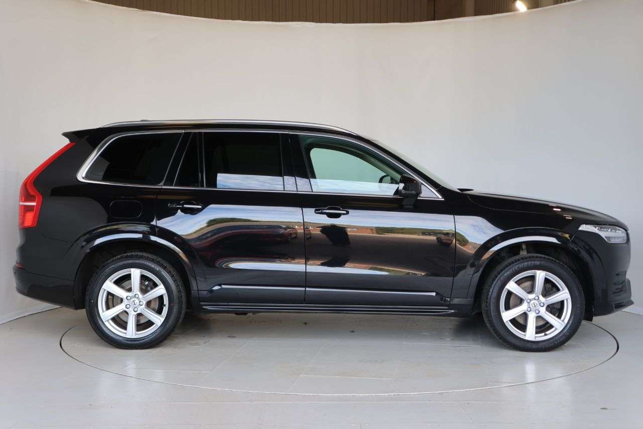A 2023 VOLVO XC90 2.0 B5 MHEV Core SUV 5dr Petrol Hybrid Auto 4WD Euro 6 (s/s) (250 ps) HEATE A 2023 VOLVO XC90 2.0 B5 MHEV Core SUV 5dr Petrol Hybrid Auto 4WD Euro 6 (s/s) (250 ps) HEATE
