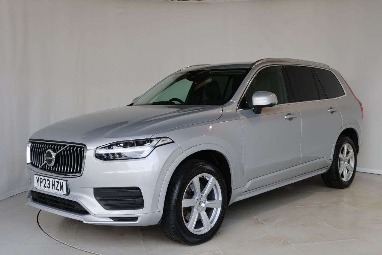 A 2023 VOLVO XC90 2.0 B5 MHEV Core SUV 5dr Petrol Hybrid Auto 4WD Euro 6 (s/s) (250 ps) HEATE A 2023 VOLVO XC90 2.0 B5 MHEV Core SUV 5dr Petrol Hybrid Auto 4WD Euro 6 (s/s) (250 ps) HEATE