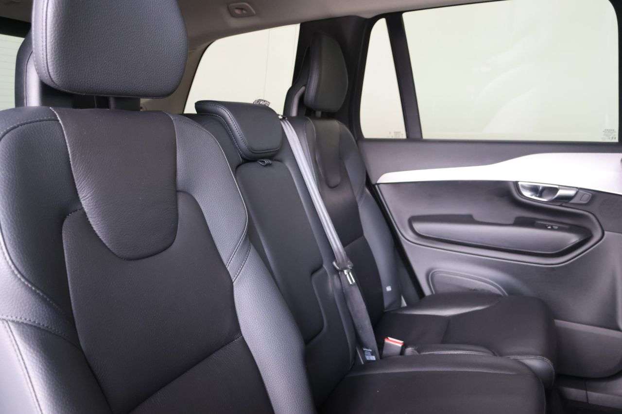 2023 VOLVO XC90 2023 VOLVO XC90