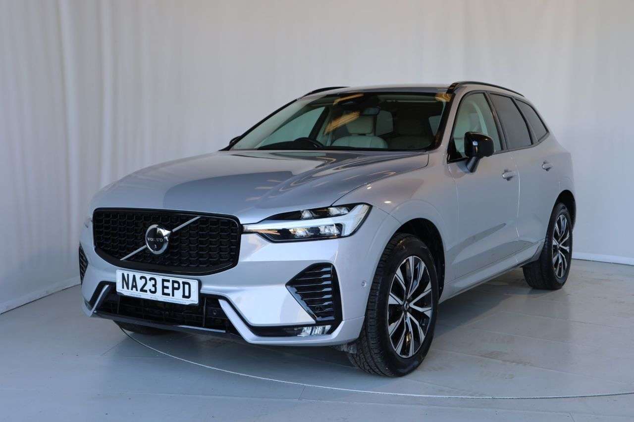 A 2023 VOLVO XC60 2.0 B5 MHEV Plus SUV 5dr Petrol Hybrid Auto AWD Euro 6 (s/s) (250 ps) HEATE A 2023 VOLVO XC60 2.0 B5 MHEV Plus SUV 5dr Petrol Hybrid Auto AWD Euro 6 (s/s) (250 ps) HEATE