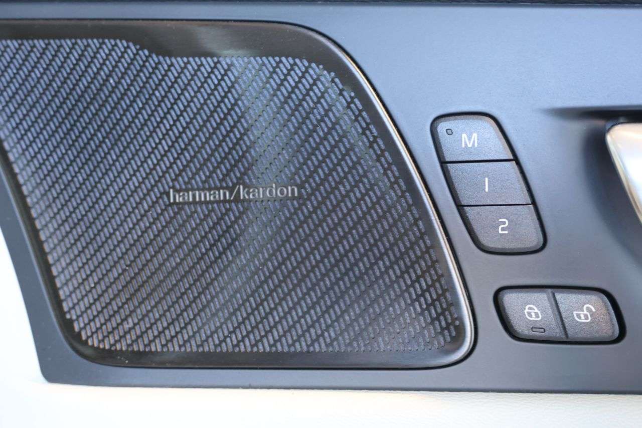 2023 VOLVO XC60 2023 VOLVO XC60