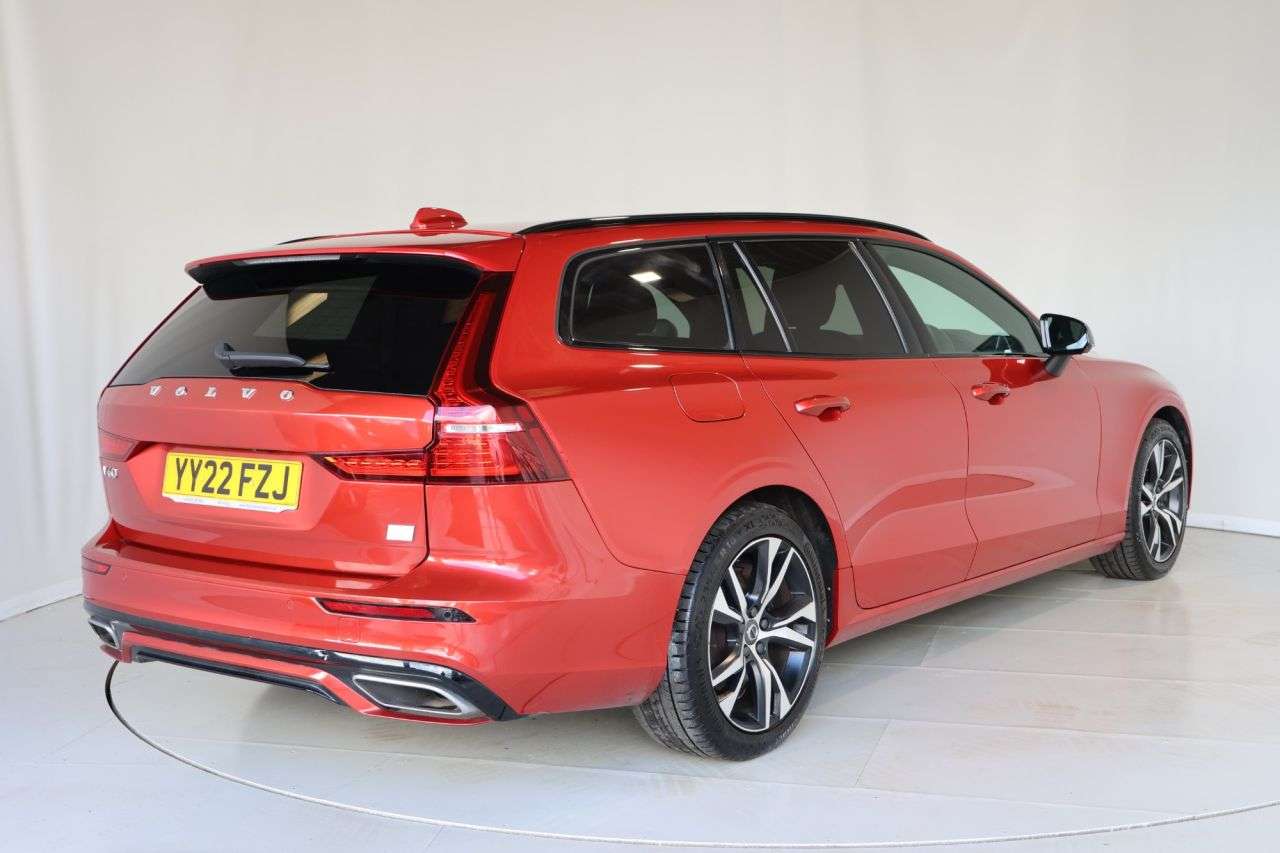2022 VOLVO V60 2022 VOLVO V60