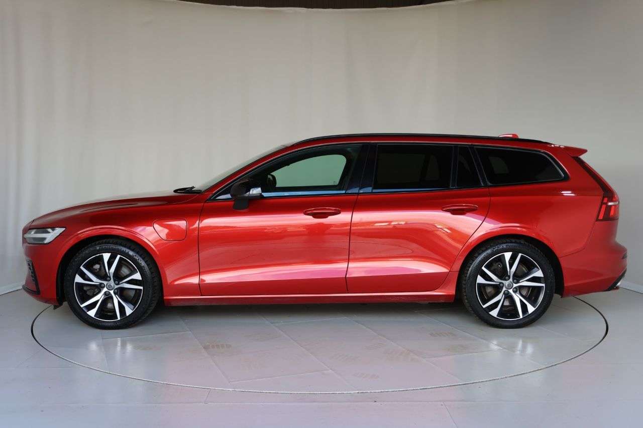 2022 VOLVO V60 2022 VOLVO V60