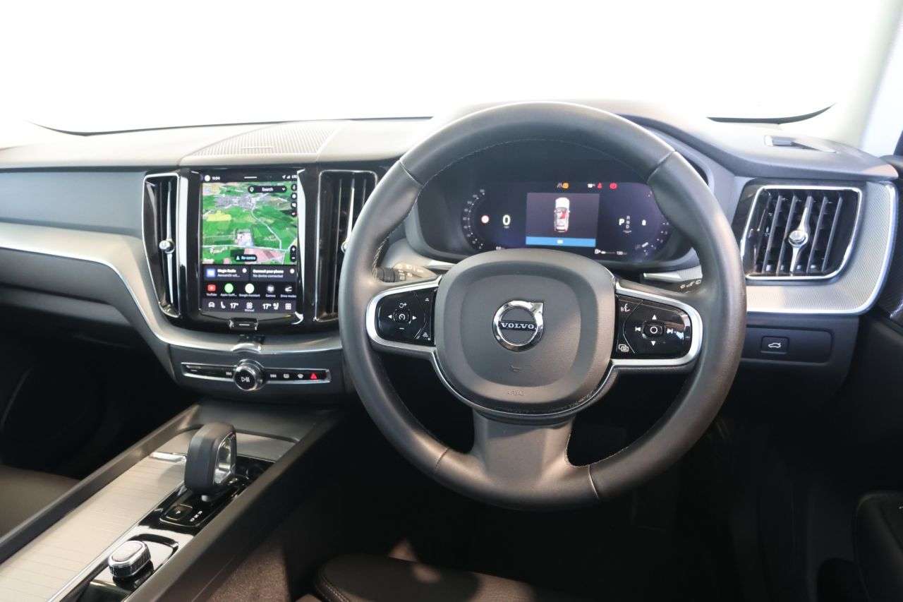 2023 VOLVO XC60 2023 VOLVO XC60