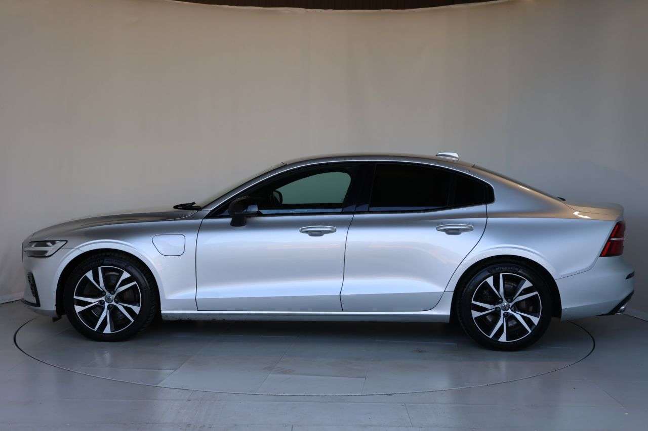 2022 VOLVO S60 2022 VOLVO S60