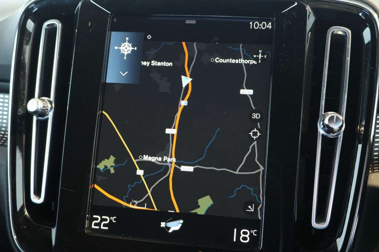 2021 VOLVO XC40 2021 VOLVO XC40