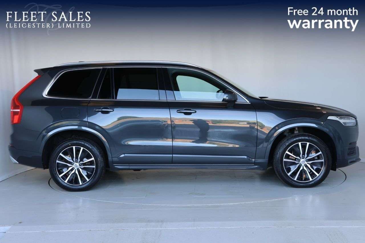 A 2021 VOLVO XC90 2.0 B5 MHEV Momentum SUV 5dr Diesel Hybrid Auto 4WD Euro 6 (s/s) (235 ps) P A 2021 VOLVO XC90 2.0 B5 MHEV Momentum SUV 5dr Diesel Hybrid Auto 4WD Euro 6 (s/s) (235 ps) P