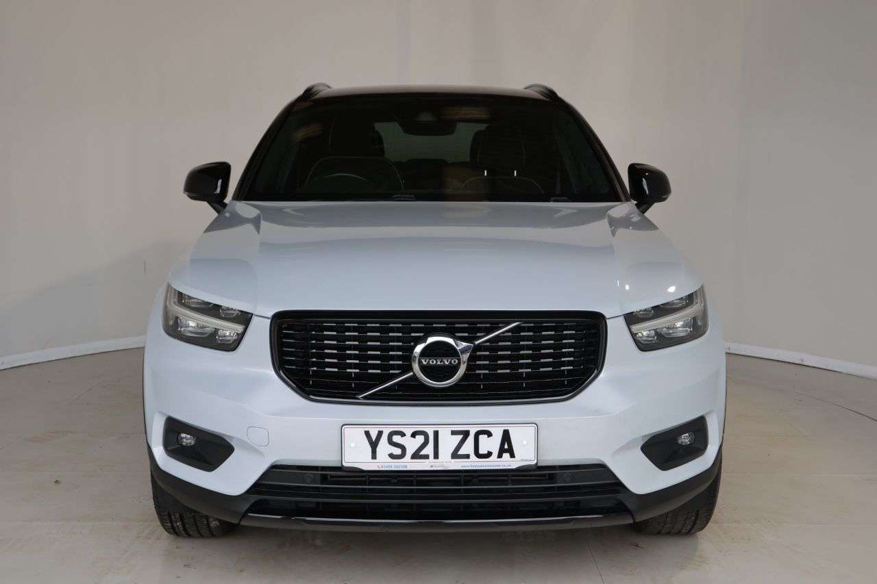 2021 VOLVO XC40 2021 VOLVO XC40
