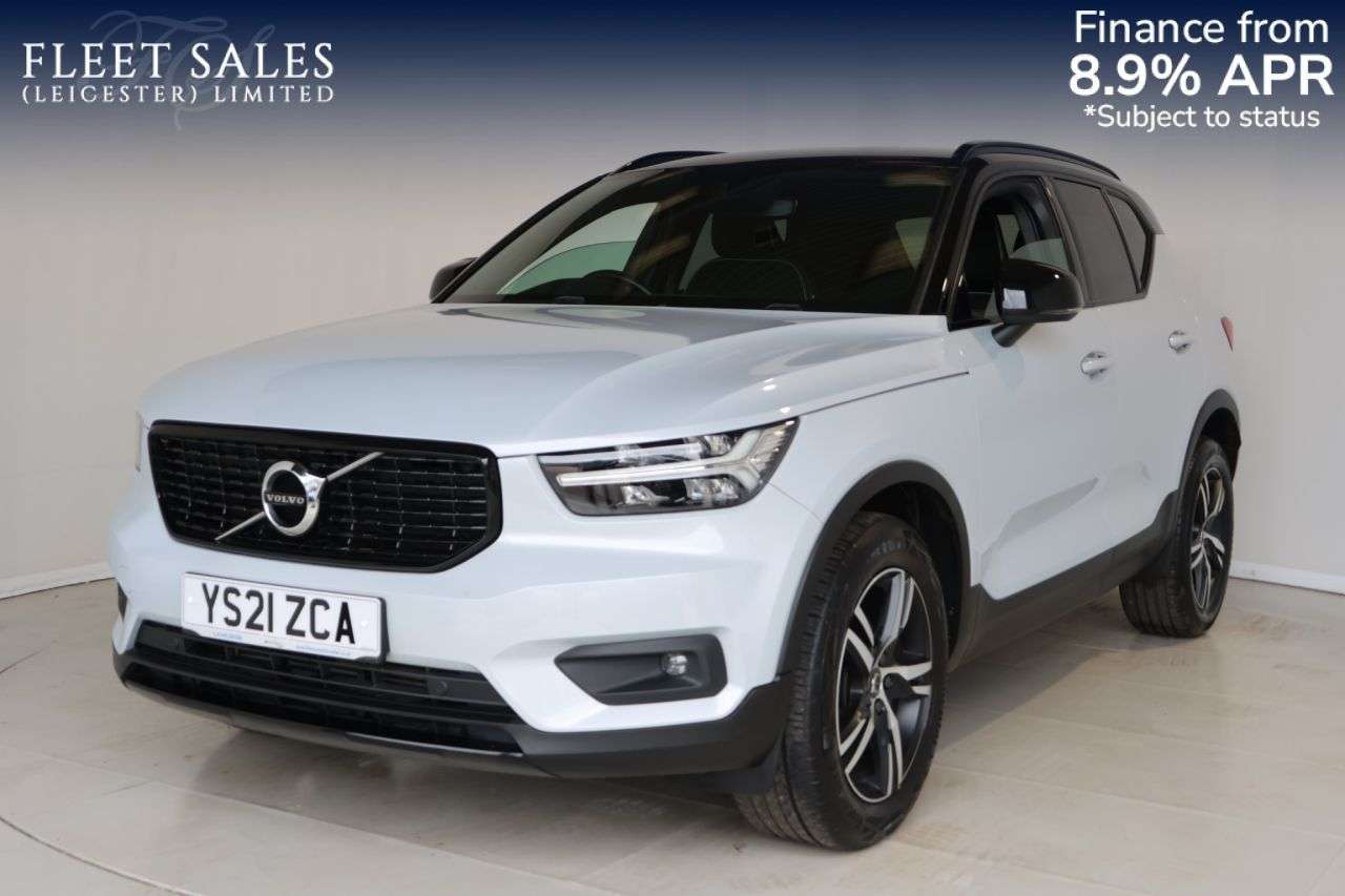 A 2021 VOLVO XC40 1.5 T3 R-Design SUV 5dr Petrol Manual Euro 6 (s/s) (163 ps) VOLVO SERVICE H A 2021 VOLVO XC40 1.5 T3 R-Design SUV 5dr Petrol Manual Euro 6 (s/s) (163 ps) VOLVO SERVICE H