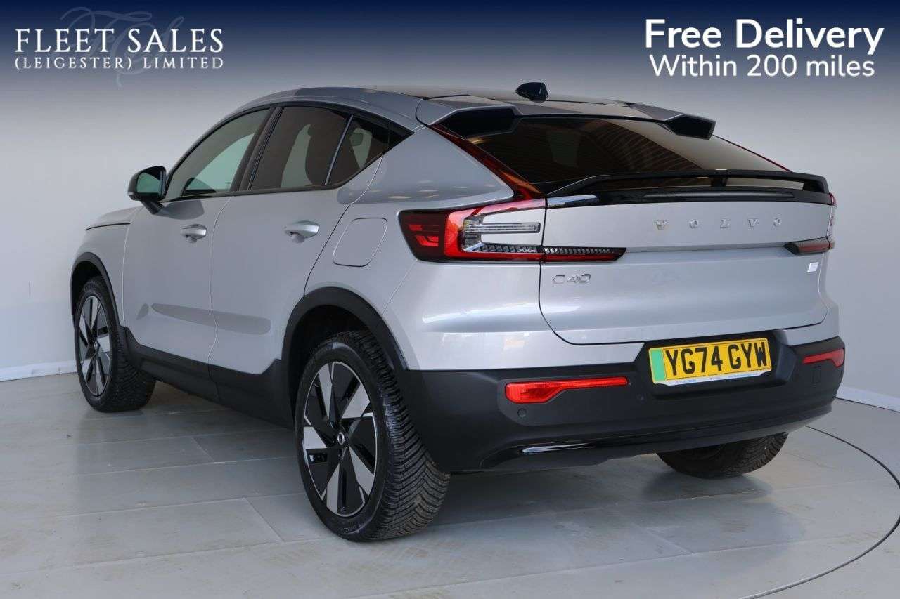 2024 VOLVO C40 2024 VOLVO C40