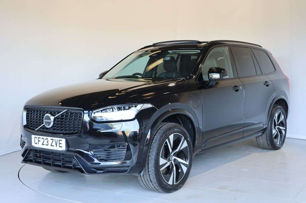 A 2023 VOLVO XC90 2.0h T8 Recharge 18.8kWh Plus SUV 5dr Petrol Plug-in Hybrid Auto 4WD Euro 6 A 2023 VOLVO XC90 2.0h T8 Recharge 18.8kWh Plus SUV 5dr Petrol Plug-in Hybrid Auto 4WD Euro 6