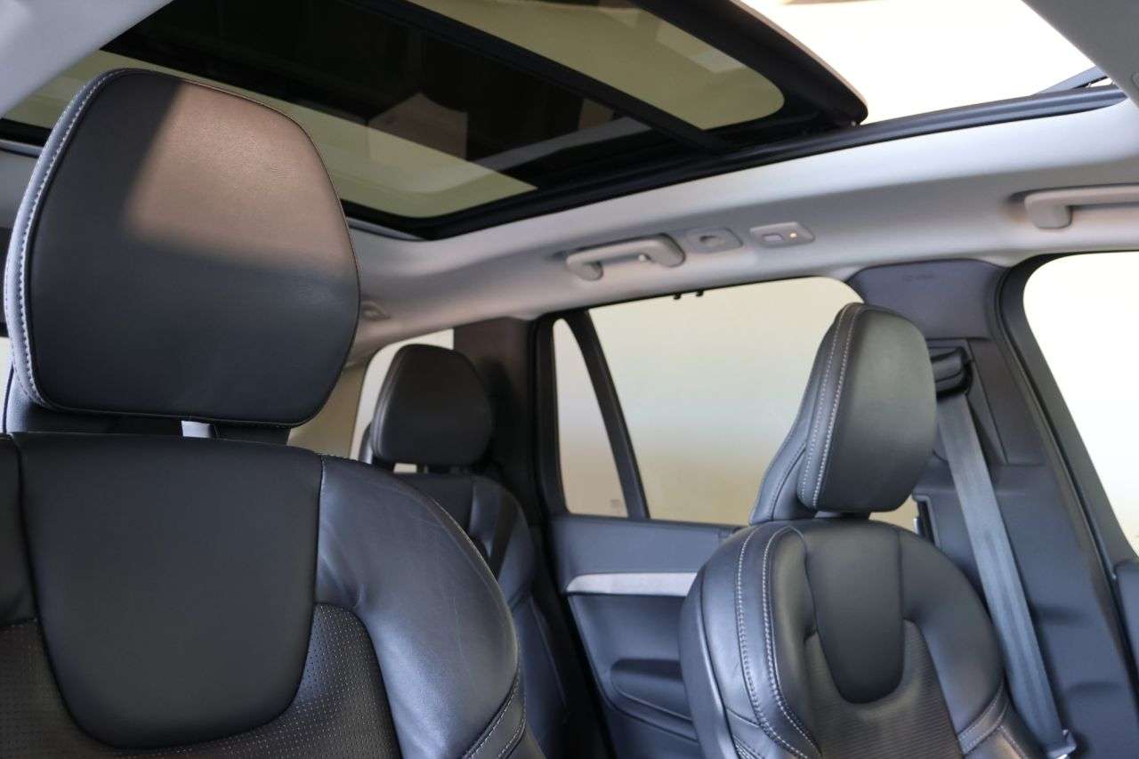 2023 VOLVO XC90 2023 VOLVO XC90