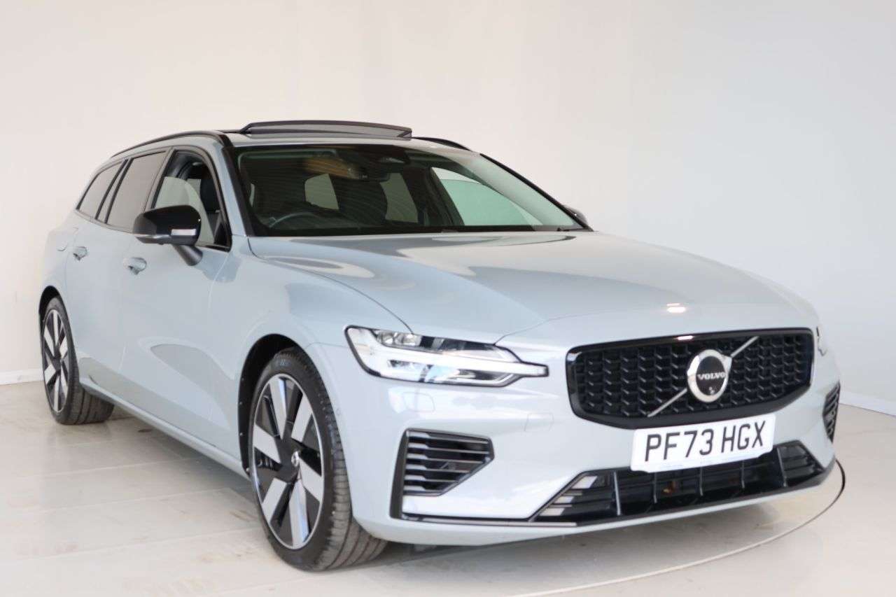 2023 VOLVO V60 2023 VOLVO V60