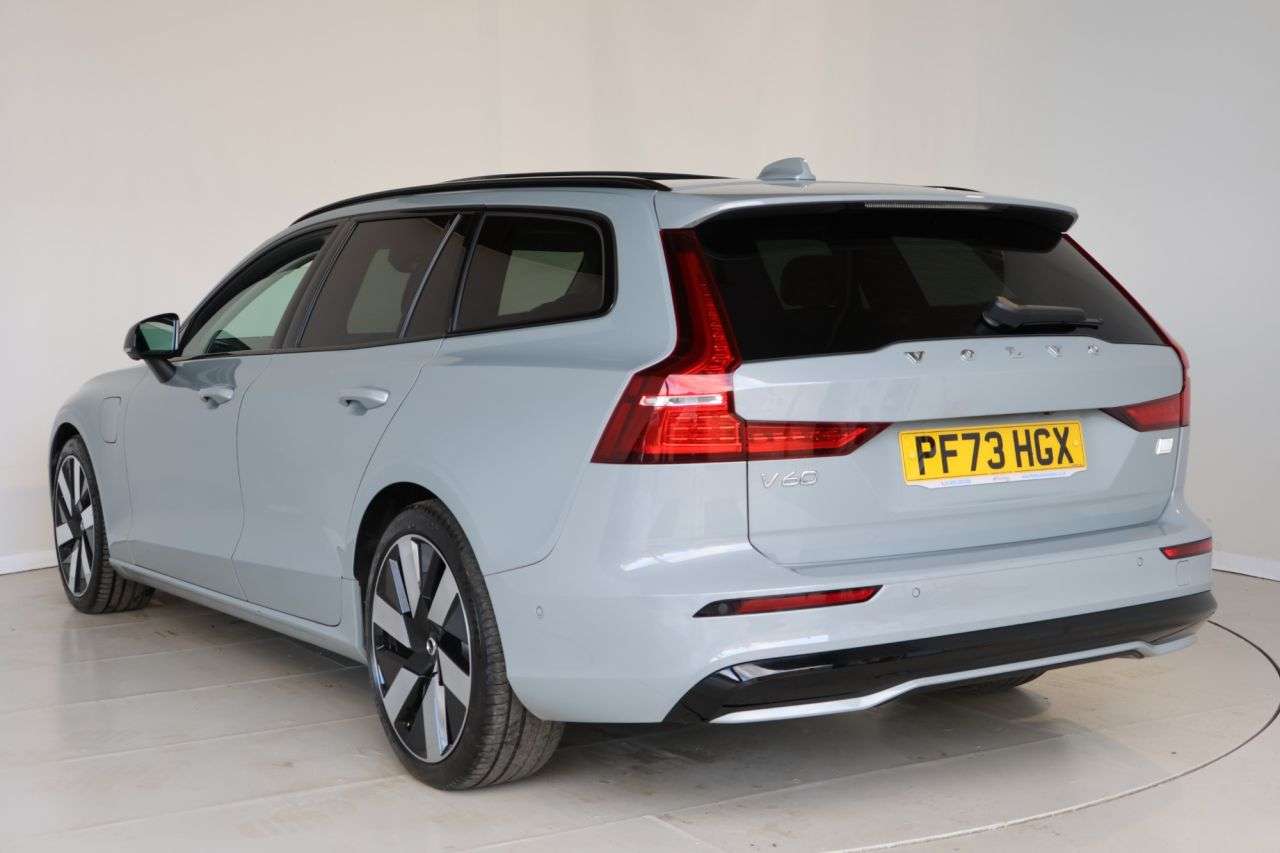 2023 VOLVO V60 2023 VOLVO V60