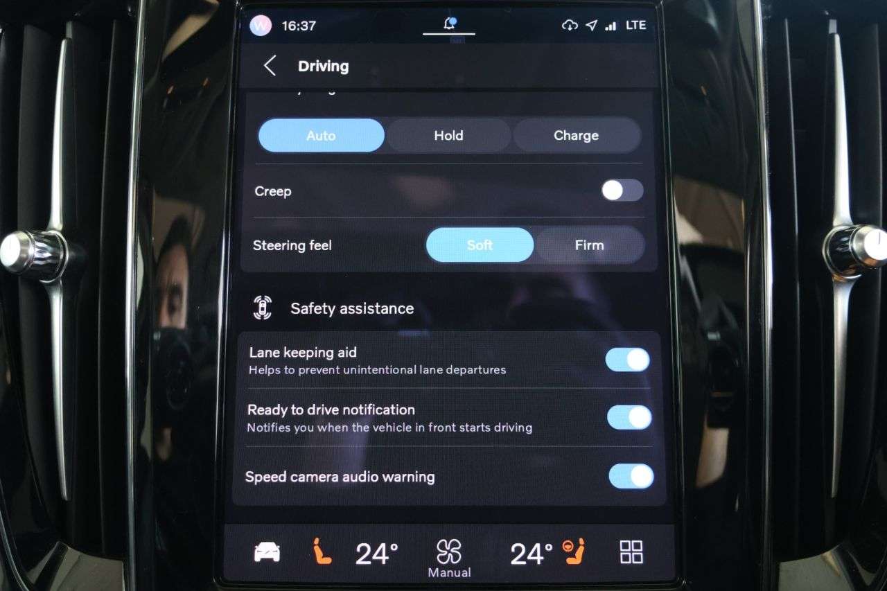 2023 VOLVO V60 2023 VOLVO V60