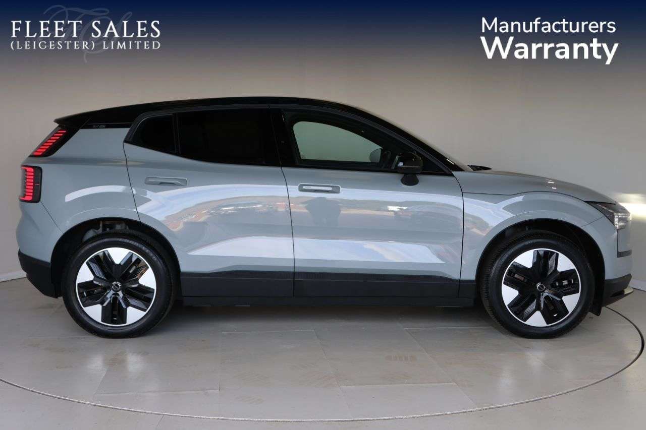 A 2024 VOLVO EX30 Single Motor 51kWh Plus SUV 5dr Electric Auto (272 ps) HEATED STEERING WHEE A 2024 VOLVO EX30 Single Motor 51kWh Plus SUV 5dr Electric Auto (272 ps) HEATED STEERING WHEE