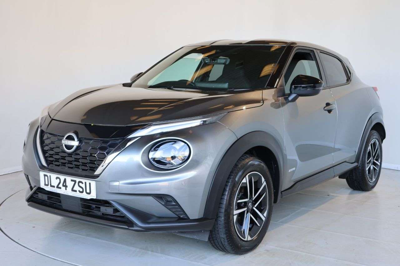 A 2024 NISSAN JUKE 1.6 N-Connecta SUV 5dr Petrol Hybrid Auto Euro 6 (143 ps) FREE 24 MONTH WAR A 2024 NISSAN JUKE 1.6 N-Connecta SUV 5dr Petrol Hybrid Auto Euro 6 (143 ps) FREE 24 MONTH WAR