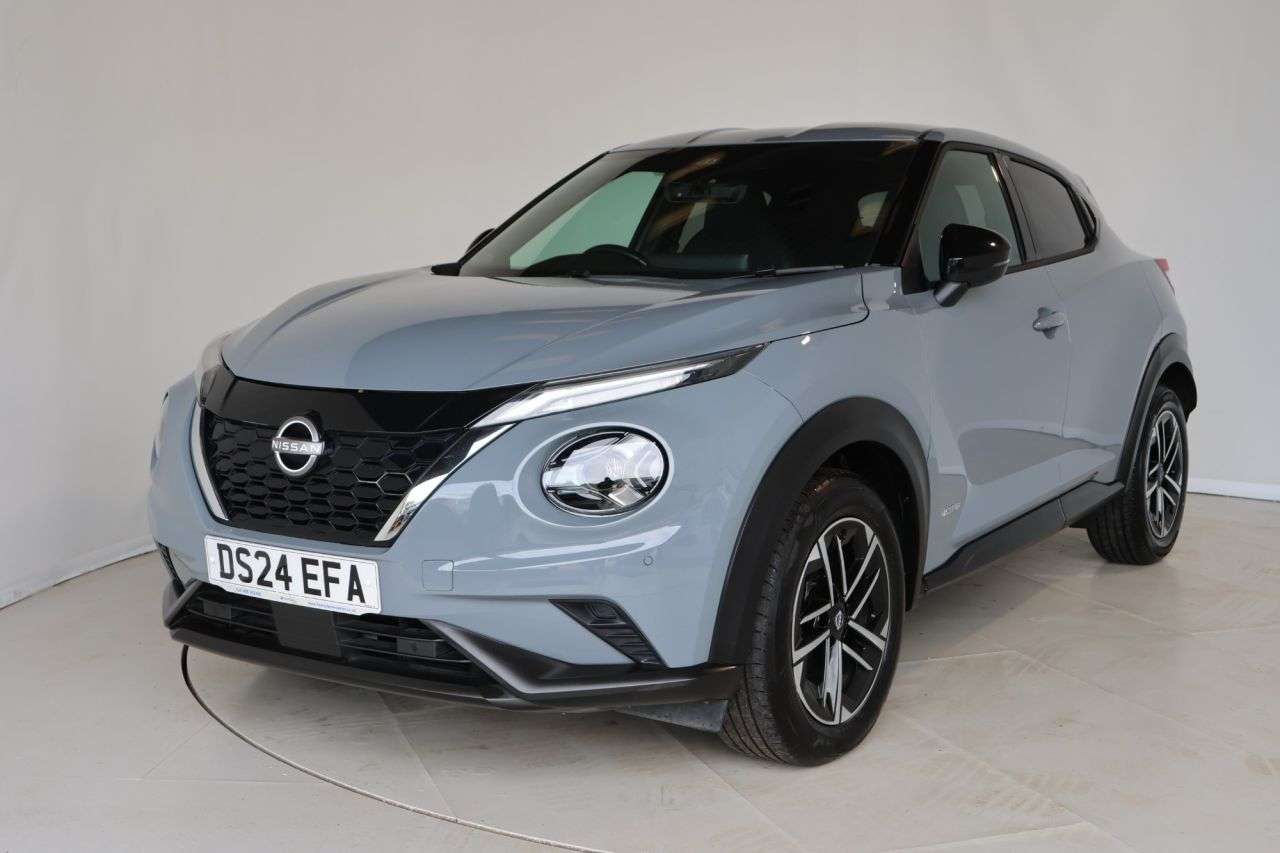 A 2024 NISSAN JUKE 1.6 N-Connecta SUV 5dr Petrol Hybrid Auto Euro 6 (143 ps) FREE 24 MONTH WAR A 2024 NISSAN JUKE 1.6 N-Connecta SUV 5dr Petrol Hybrid Auto Euro 6 (143 ps) FREE 24 MONTH WAR
