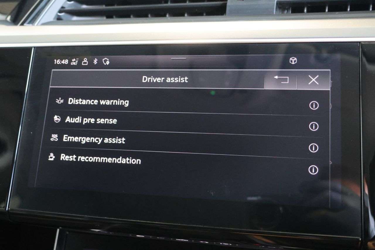 2023 AUDI Q8 E-TRON 2023 AUDI Q8 E-TRON