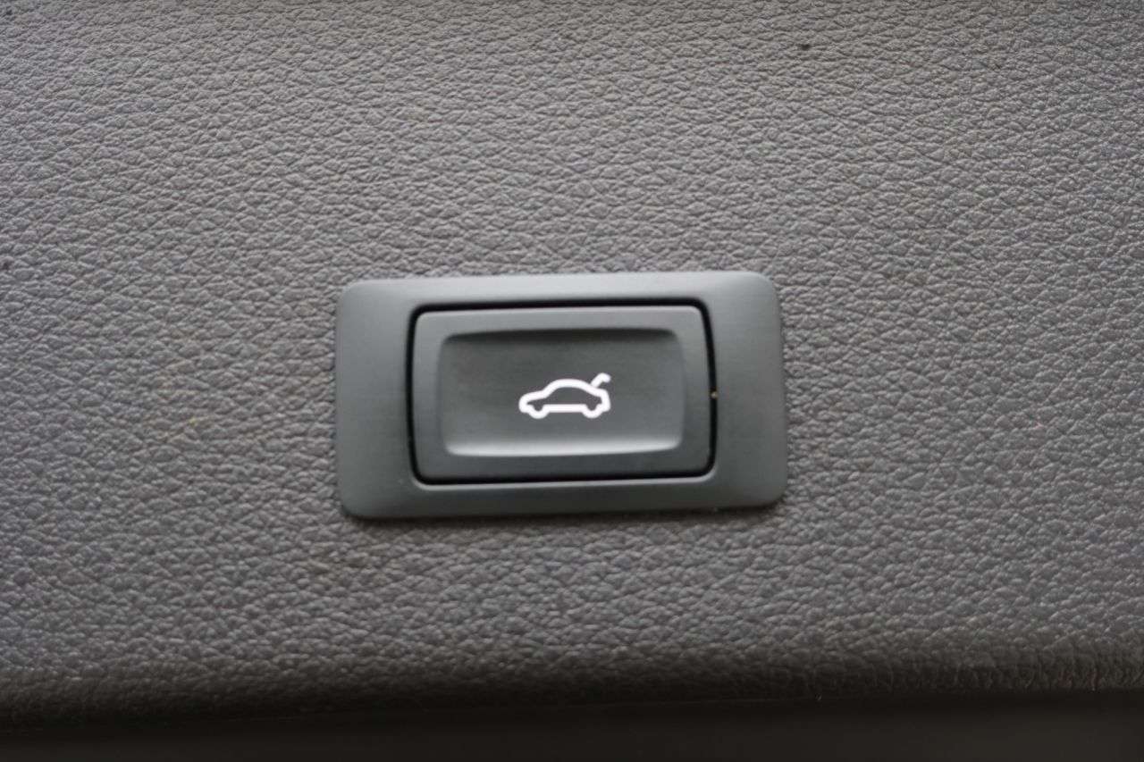 2021 AUDI E-TRON 2021 AUDI E-TRON