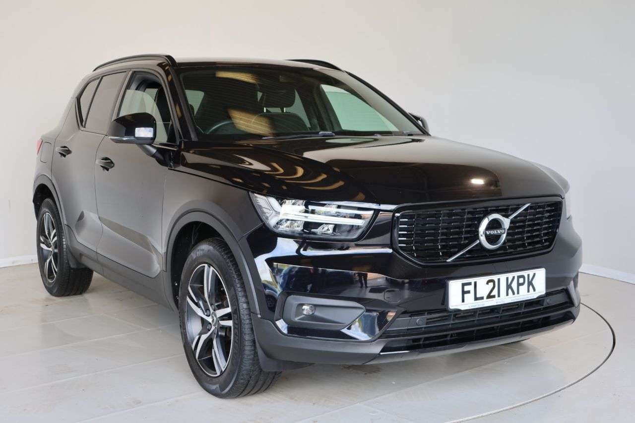 2021 VOLVO XC40 2021 VOLVO XC40