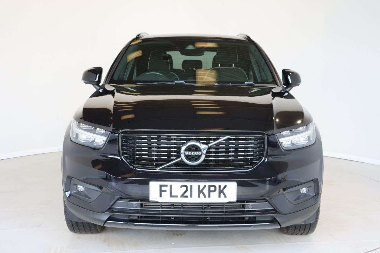 2021 VOLVO XC40 2021 VOLVO XC40