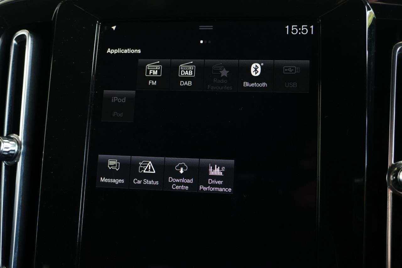 2021 VOLVO XC40 2021 VOLVO XC40
