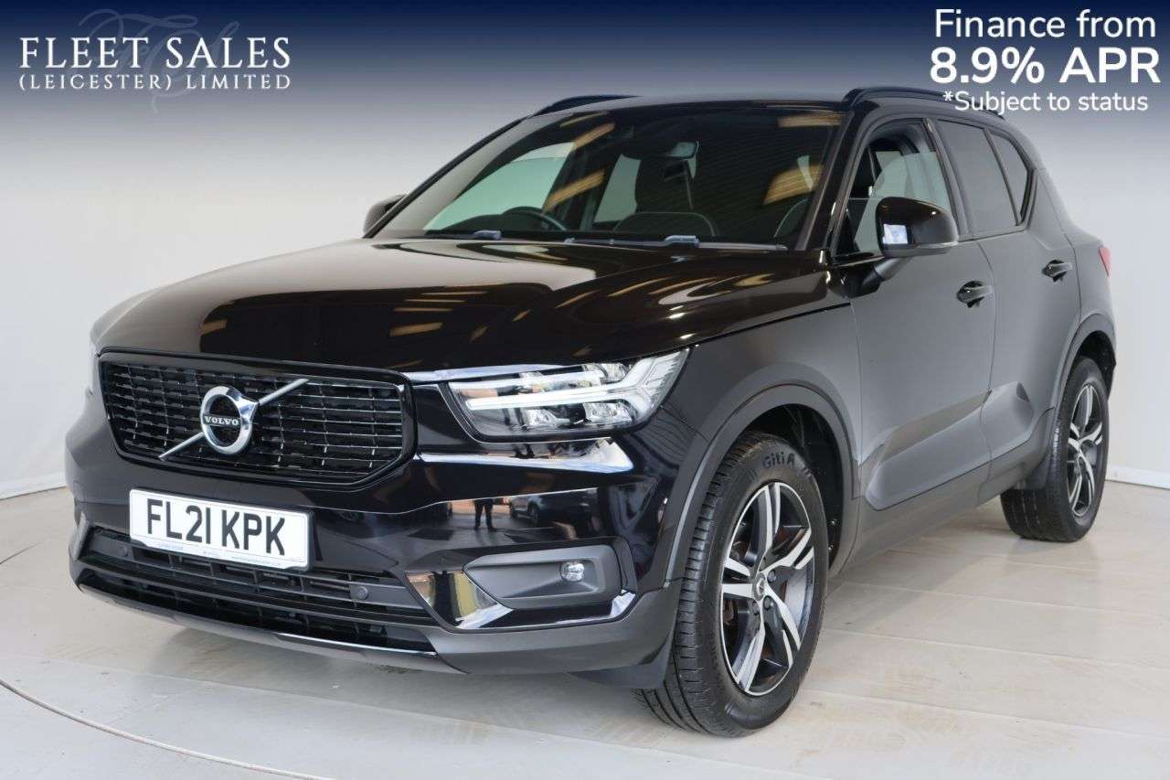A 2021 VOLVO XC40 1.5 T3 R-Design SUV 5dr Petrol Auto Euro 6 (s/s) (163 ps) FULL SERVICE HIST A 2021 VOLVO XC40 1.5 T3 R-Design SUV 5dr Petrol Auto Euro 6 (s/s) (163 ps) FULL SERVICE HIST