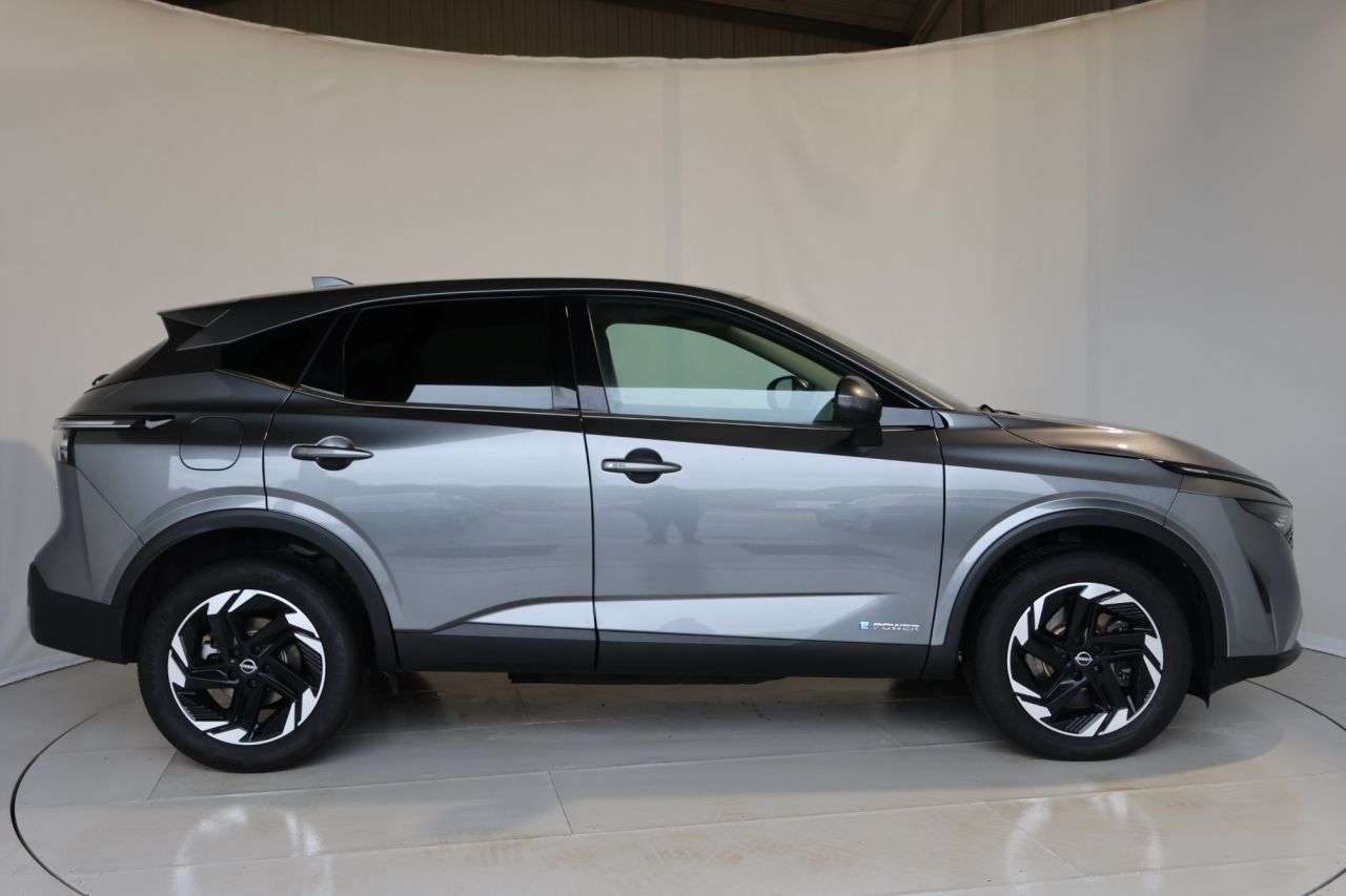 A 2024 NISSAN QASHQAI 1.5 h e-POWER Acenta Premium SUV 5dr Petrol Hybrid Auto Euro 6 (s/s) (190 p A 2024 NISSAN QASHQAI 1.5 h e-POWER Acenta Premium SUV 5dr Petrol Hybrid Auto Euro 6 (s/s) (190 p