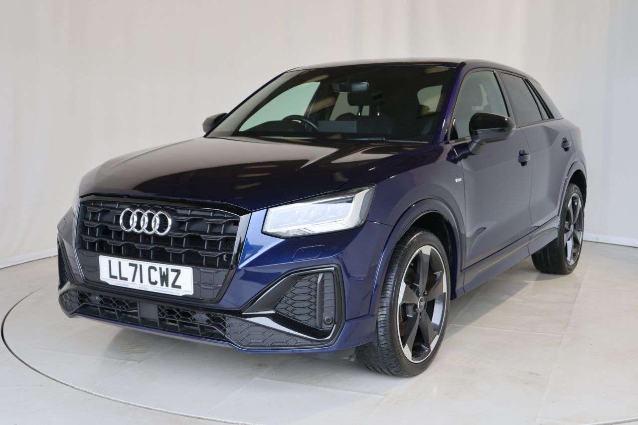 A 2021 AUDI Q2 1.5 TFSI CoD 35 Black Edition SUV 5dr Petrol S Tronic Euro 6 (s/s) (150 ps) A 2021 AUDI Q2 1.5 TFSI CoD 35 Black Edition SUV 5dr Petrol S Tronic Euro 6 (s/s) (150 ps)