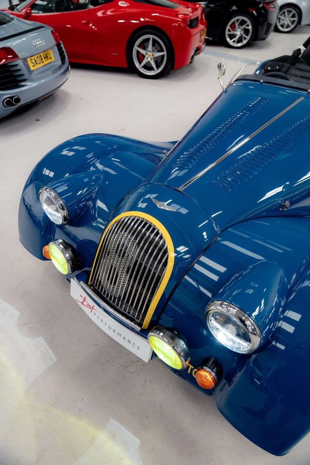 2015 MORGAN PLUS 8 2015 MORGAN PLUS 8