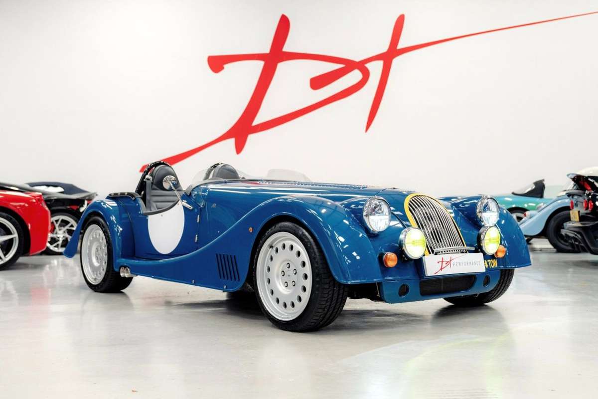 Check out this Morgan Plus 8 2015 Petrol Manual