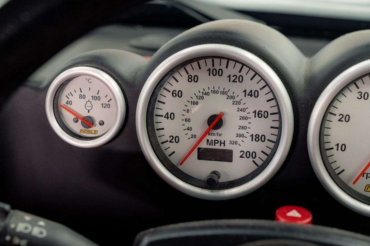 2004 NOBLE M12 GTO-3R 2004 NOBLE M12 GTO-3R