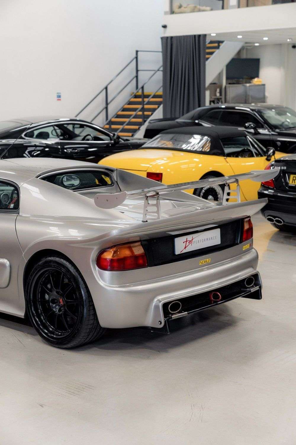 2004 NOBLE M12 GTO-3R 2004 NOBLE M12 GTO-3R
