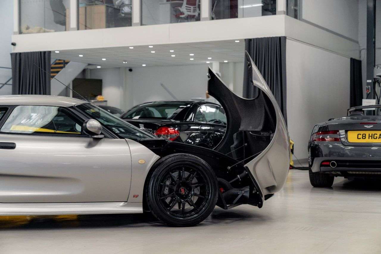 2004 NOBLE M12 GTO-3R 2004 NOBLE M12 GTO-3R