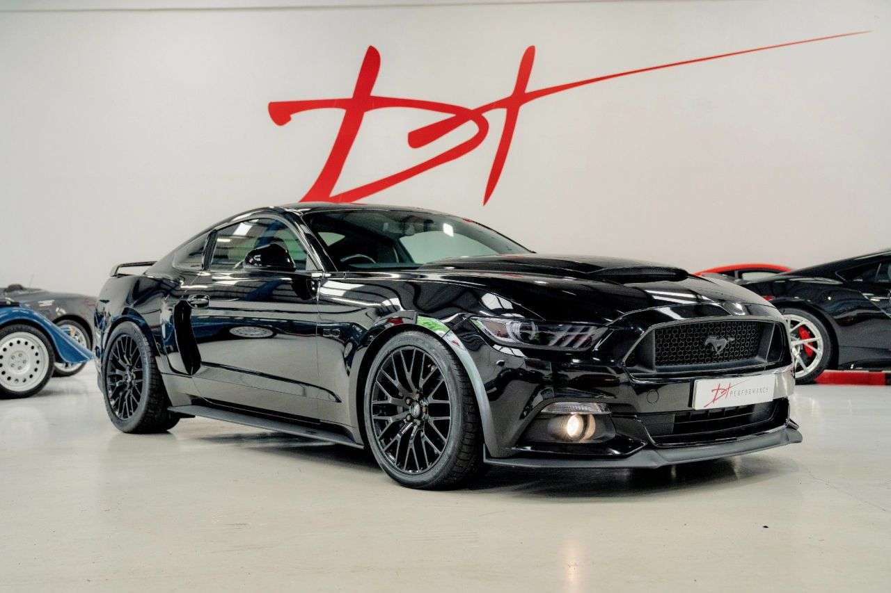 A 2016 FORD MUSTANG 5.0 V8 GT Fastback 2dr Petrol Manual Euro 6 (416 bhp) NOS / ROUSH SPEC ++ A 2016 FORD MUSTANG 5.0 V8 GT Fastback 2dr Petrol Manual Euro 6 (416 bhp) NOS / ROUSH SPEC ++