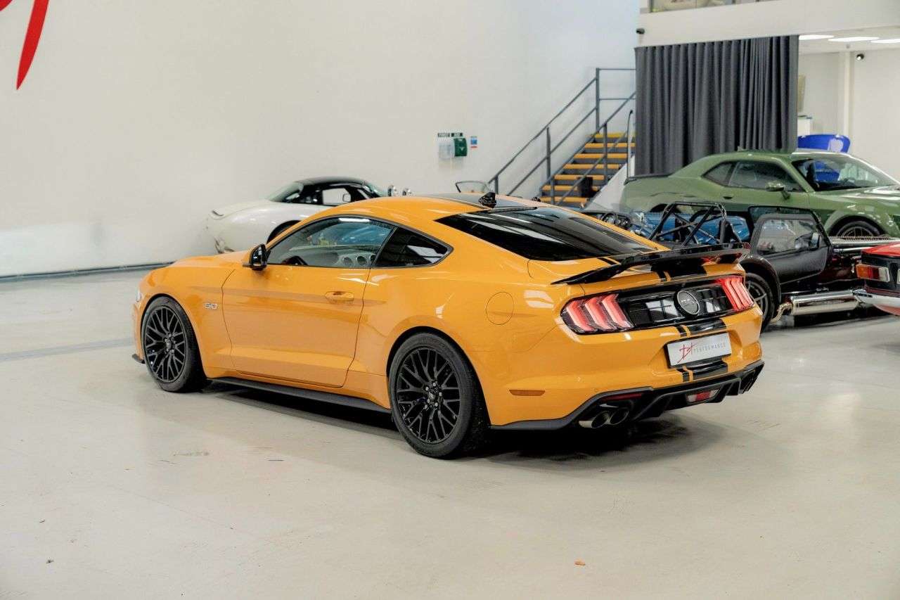 A 2022 FORD MUSTANG 5.0 V8 GT Fastback 2dr Petrol SelShift Euro 6 (450 ps) 1 OWNER / FSH / SOUN A 2022 FORD MUSTANG 5.0 V8 GT Fastback 2dr Petrol SelShift Euro 6 (450 ps) 1 OWNER / FSH / SOUN