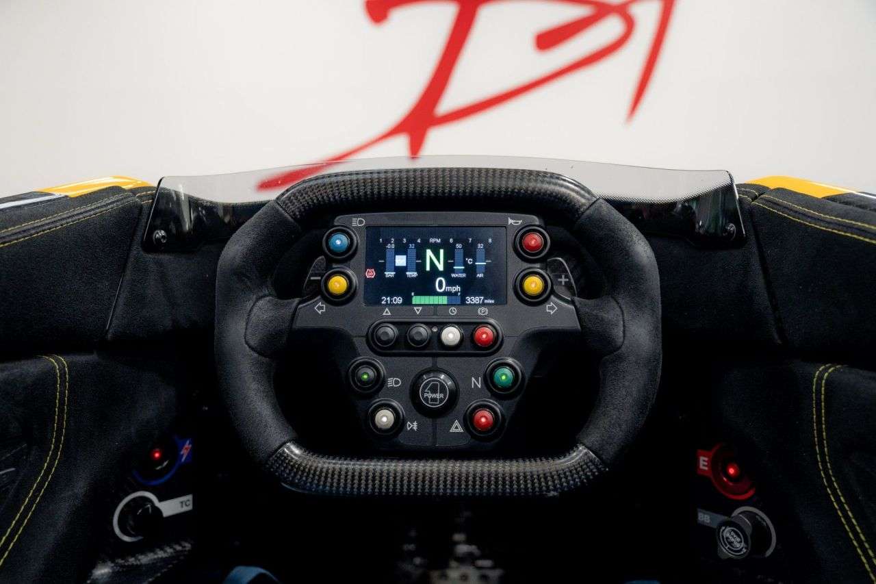 A 2020 BAC MONO 2.5 W BODY 2ND GENERATION A 2020 BAC MONO 2.5 W BODY 2ND GENERATION