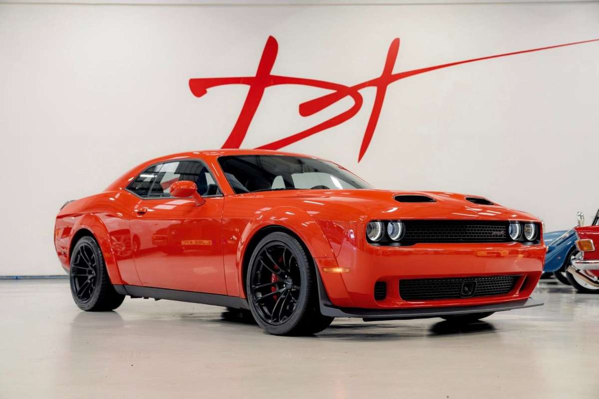 Check out this Dodge Challenger 2022 Petrol Automatic