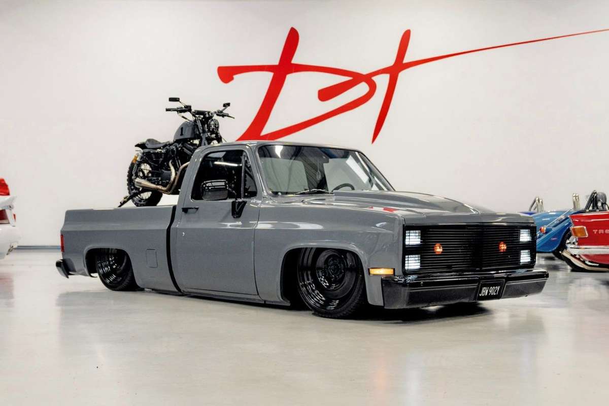 Check out this Gmc Sierra 1983 Petrol Automatic