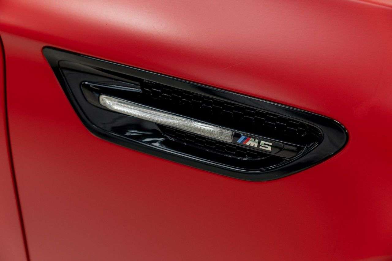 2012 BMW M5 2012 BMW M5