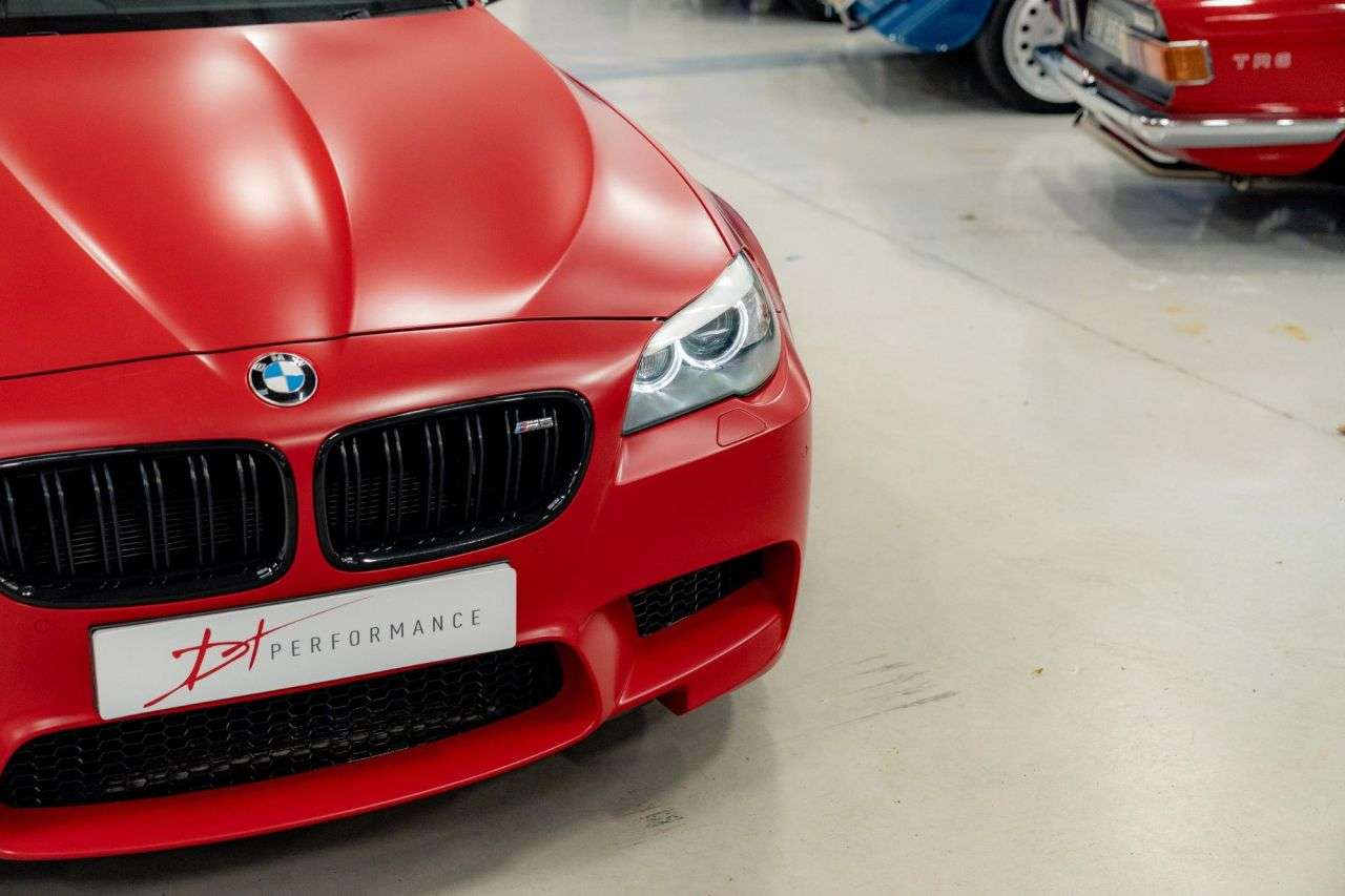 2012 BMW M5 2012 BMW M5