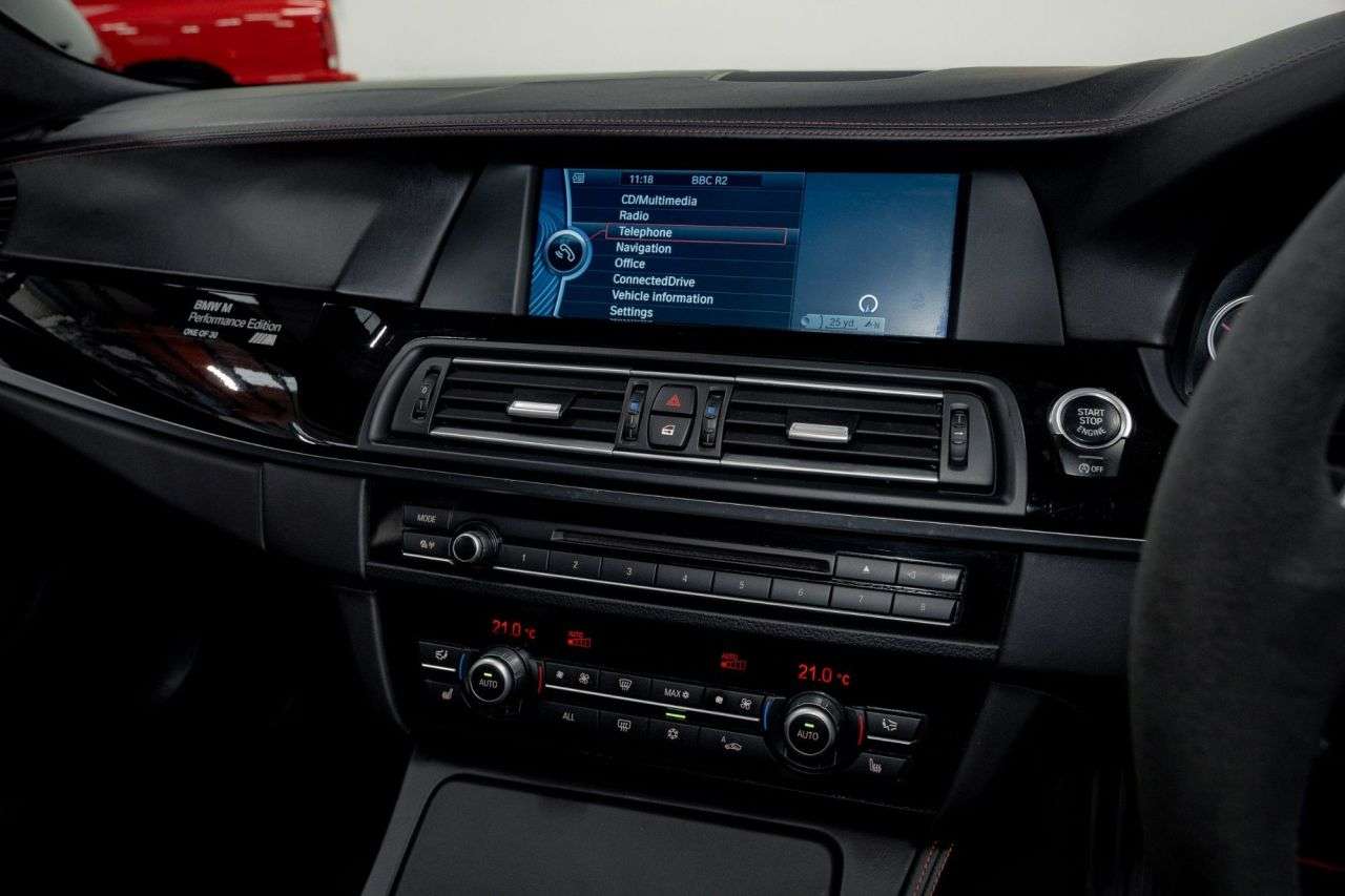 2012 BMW M5 2012 BMW M5