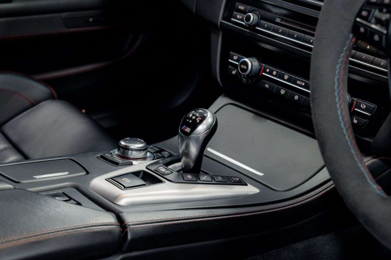 2012 BMW M5 2012 BMW M5