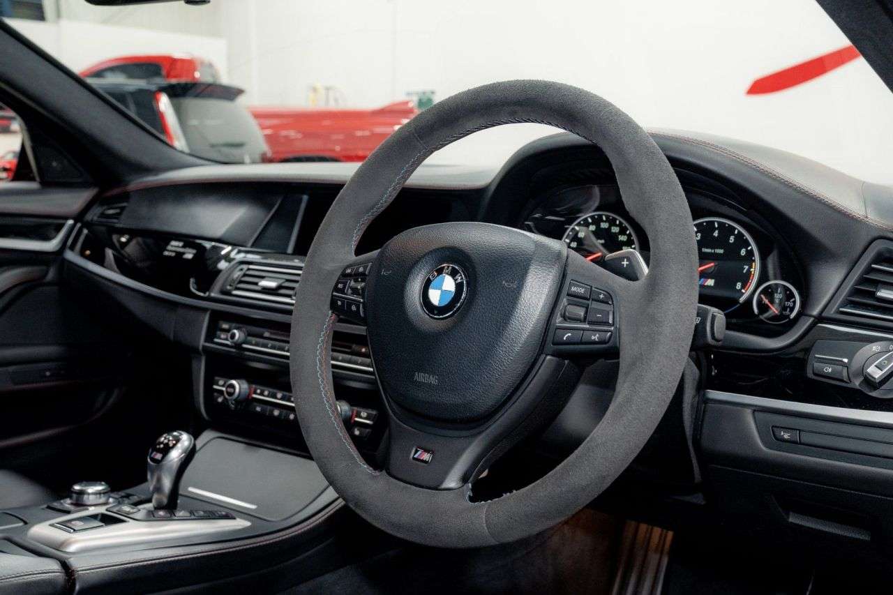 2012 BMW M5 2012 BMW M5